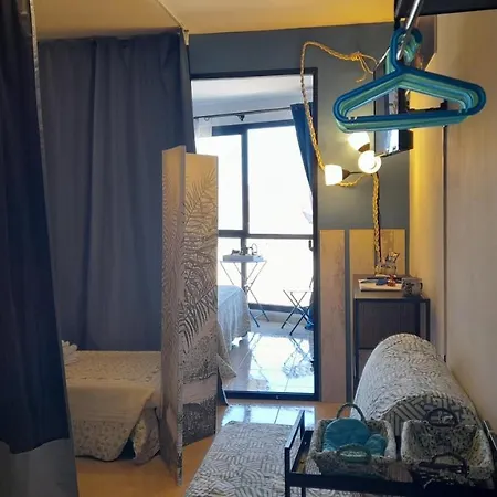 Ocean Escape Abrigos Front Sea Fast Wifi Near Airport Apartamento